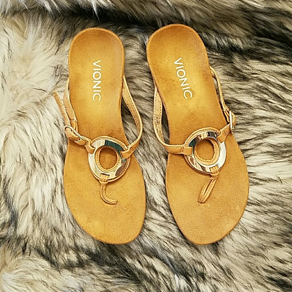 Vionic wedge shoes